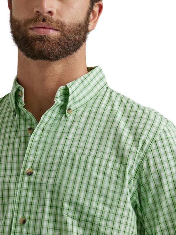 Wrangler Authentics Men's Short Sleeve Classic Plaid Sh... - Image 4